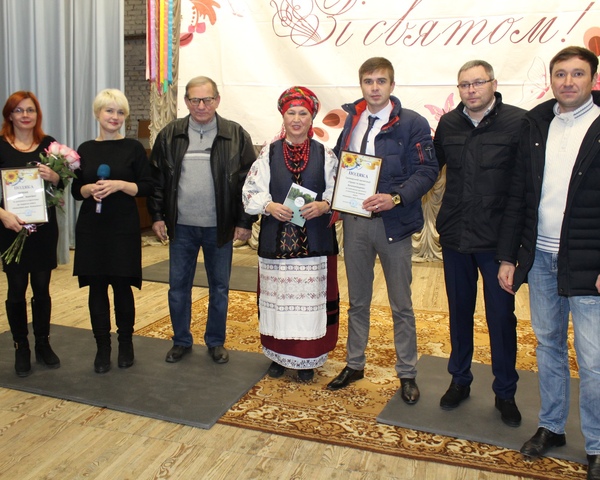 Відбулася довгоочікувана презентація книги про цікаву історію села "Кожухівка, моя Кожухівка"